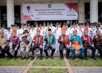 Lantik 74 Pejabat Eselon IV Kecamatan & Kelurahan, Bobby Nasution : Pahami 5 Program Prioritas, Jangan Korupsi, Optimalkan Dana Kelurahan