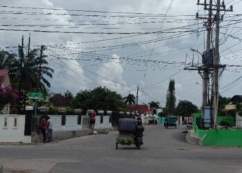 Waduh, Pemborong Proyek Pelebaran Jalan Padang Matinggi Ganti Rugi Gapura Rp 2 Juta