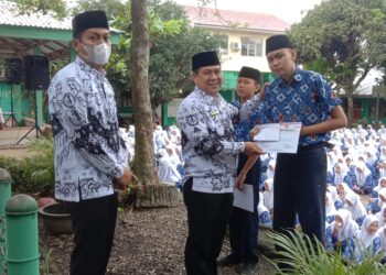 Siswa MTS Negeri 1 Raih Juara 1 Dan 3 Kompetisi Insight Sadewa Cup Bidang Studi IPA Tingkat SMP/MTS Se-indonesia Tahun 2023