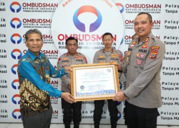 Ombudsman RI Beri Penghargaan Kepada Kapolres Madina Tentang Pelayanan Publik