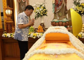 Ketua DPRD Kota Medan Sampaikan Duka Cita Atas Wafatnya Bhikkhu Y.M.Jinadnamo Mahathera
