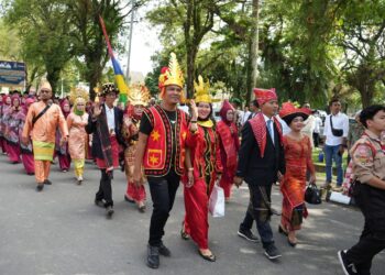 Ribuan Masyarakat Dari Berbagai Etnis Ikut Meriahkan Pawai Ta’aruf Pembukaan MTQ Ke 56 Tingkat Kota Medan