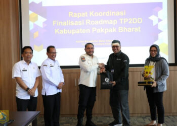 Bupati Pakpak Bharat Pimpin Rapat Finalisasi TP2DD