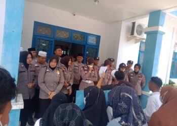 Puluhan Koalisi Mahasiswa Anti Penindasan Gelar Aksi Demo Kantor Disdik Madina