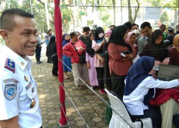 Masyarakat Antusias Antri Tiket Mudik Bareng Pemko Medan 2023