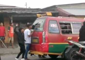 Viral, Sekelompok Pemuda Serang Angkutan Umum, Penumpang jadi korban