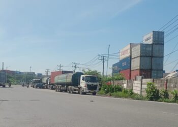 Kapolda Sumut diminta tindak tegas Trado dan Tangki Parkir di Jalan Pelabuhan Raya Belawan