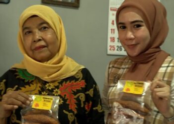 Kue Tradisional Produk UMKM Binaan Kelurahan Martubung Disukai Sultan Deli