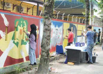 Pagar Tembok Kantor Camat Medan Helvetia “Dicoret-coret”