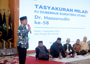 Tasyakuran Milad ke-58, Pj Gubernur Sumut Duduk Lesehan Bareng OPD