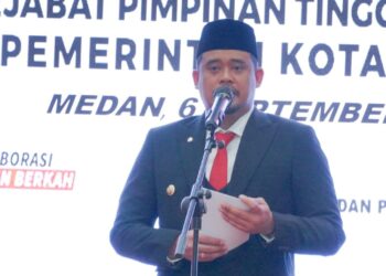 Ini Pesan Bobby Nasution Kepada 7 Pejabat Tinggi Pratama Pemko Medan yang Dilantik