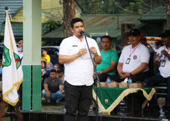Buka Pertandingan Persahabatan Sepak Bola Komwil I APEKSI,Bobby Nasution Dorong Pemda Tingkatkan Fasilitas Olahraga