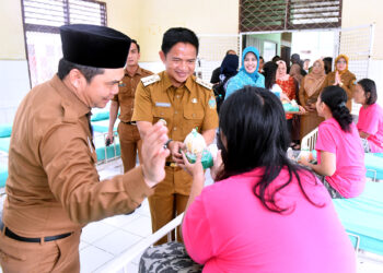 Puncak Acara Hari Kesehatan Jiwa Sedunia, Pj Gubernur Sumut Kunjungi dan Sapa Pasien RSJ Muhammad Ildrem