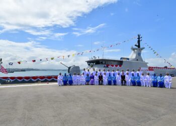 Pangkoarmada II Hadiri Peresmian KRI Marlin-877 dan Patkamla Jefman