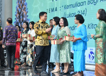 Hadiri Natal ASN Pemprov Sumut, Pj Gubernur Sebut Melayani Rakyat Termasuk Ibadah