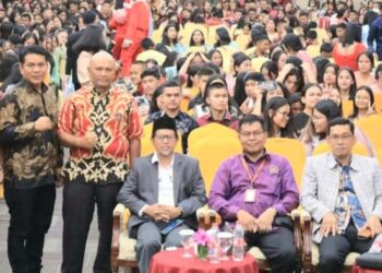Pelajar Smansaka Dihimbau Jadi Malaikat Tak Bersayap Bagi Sesama Manusia