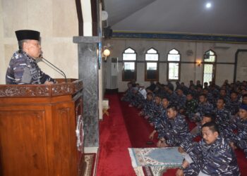 Pangkoarmada II Bagikan 615 Kitab Suci Al-Qur’an