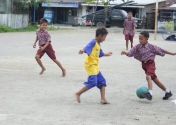 Bobby Nasution ‘Sulap’ Rawa-Rawa Jadi Lapangan, Kini Anak-Anak Tidak Lagi Main Bola di Jalan