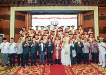 Hadiri Wisuda 1.816 Lulusan Unpab, Pj Gubernur Sumut Minta Anak Muda Jadi Pekerja Keras