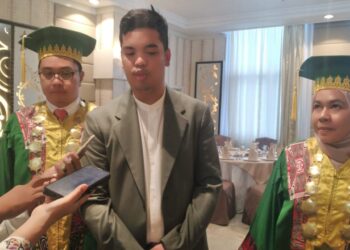 Hari Kedua Wisuda, Unpab Kukuhkan Guru Besar 