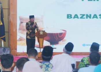 Baznas Sumut Salurkan Zakat Rp3,4 Miliar, Pj Gubernur Sebut Punya Peran Strategis Tingkatkan Kesejahteraan Rakyat