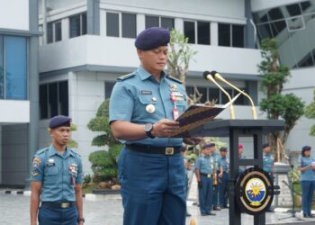 Tegaskan Netralitas TNI Kepada Prajurit, Kadisinfolahta Koarmada II Pimpin Upacara Bendera