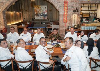 Beri Kejutan di Milad Kadis Kominfo, Pj Gubernur Sumut Pesan OPD Pemprov Sumut Tetap Solid