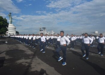 Lari dan Jalan Sehat, Cara Koarmada II Menjaga Stamina dan Kekompakan Prajurit