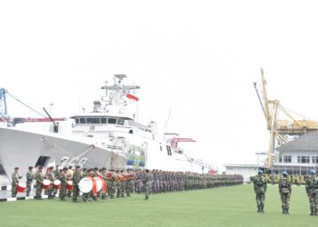 Tiba di Jakarta, Pangkoarmada II Hadiri Upacara Penyambutan KRI FKO-368 oleh Kasal