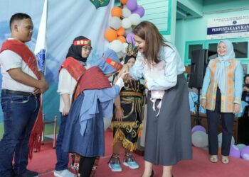Puisi “Bunda” Anak Spesial Bikin Kahiyang Ayu Terharu di GAS