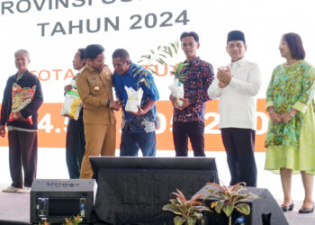 Dampingi Mentan Serahkan Bantuan Pertanian Senilai Rp534 Miliar, Pj Gubernur Sumut Apresiasi dan Komit Terus Perkuat Ketahanan Pangan