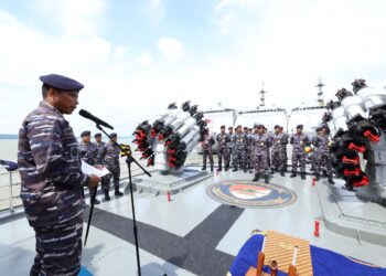 Tongkat Komando Komandan KRI USP-372 Resmi Berpindah Tangan