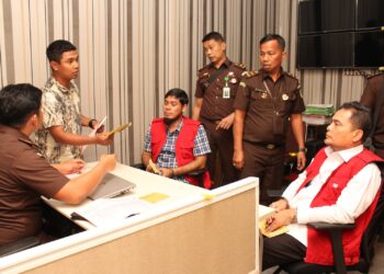 Kejati Sumut Tahan Kadis Kesehatan Provsu dr AMH dan Rekanan RMN Terkait Dugaan Korupsi APD Covid-19 Tahun 2020