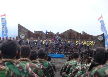 Pangkoarmada II Hadiri Pelepasan Siswa Dikko Marinir