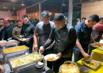 Paspampers Dijamu Buka Puasa Bersama Plt Bupati Labuhanbatu