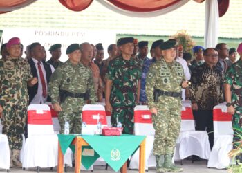 Kaskoarmada II Hadiri Acara Serah Terima dan Lepas Sambut Pangdivif 2 Kostrad