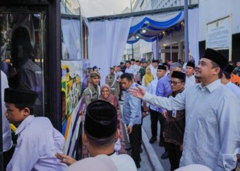Wali Kota Medan Luncurkan Bus Wisata