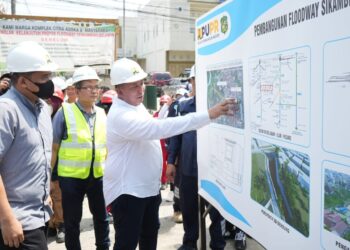 Hari Pertama Masuk Kerja Pasca Libur Idul Fitri, Bobby Nasution Tinjau Proyek Floodway Sei Sikambing-Belawan