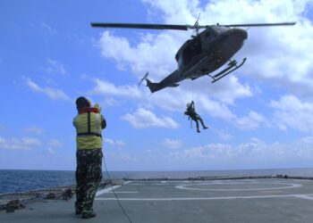 KRI Diponegoro -365 Latihan Bersama dengan LAF-Air Force