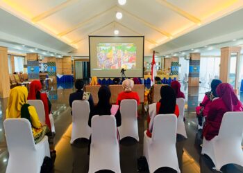 Ketua Daerah Jalasenastri Armada II Hadiri Syukuran HUT Ke-60 Dharma Pertiwi