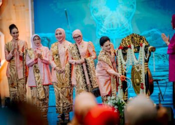 Dibuka Ibu Negara, Kahiyang Ayu Hadiri HUT ke-44 Dekranas