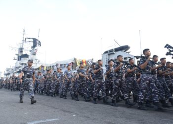 Kenang Sebuah Kisah Heroik, Laksdya TNI (Purn) Achmad Taufiqoerrohman Kunjungi Koarmada II