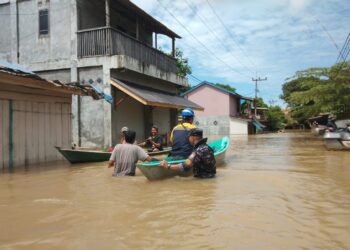 POSAL Kintap dan Sungai Danau Bantu Warga Terdampak Banjir di Kalsel