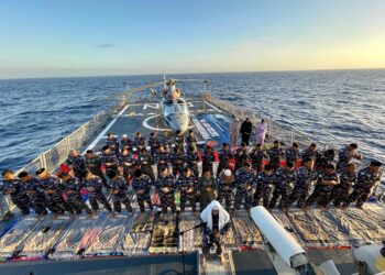 SAMBUT IDUL ADHA 1445 H, SATGAS MTF KONGA XXVIII-O/UNIFIL GEMAKAN TAKBIR DI LAUT MEDITERANIA