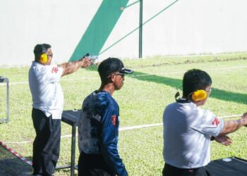 Pj Sekda Kota Medan Unjuk Skill Diajang Lomba Nembak Kapolda Cup