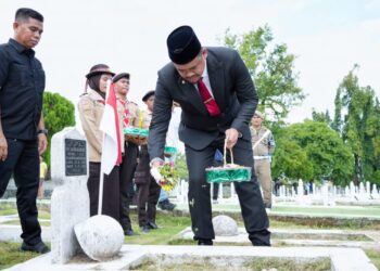 Jelang Hari Jadi ke 434 Kota Medan, Bobby Nasution Ziarahi Makam Mantan Wali Kota Medan & Gubsu