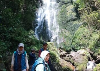 Tim Survey Badan Informasi Geospasial Kunjungi Air Terjun Lae Singgabit Kabupaten Pakpak Bharat