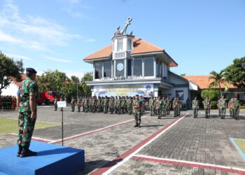 Kaskoarmada II Pimpin Briefing Akhir Latihan Penyelamatan Kapal Unsur Koarmada II