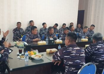 Perwira Satkat Koarmada II Ikuti Penyuluhan Hukum