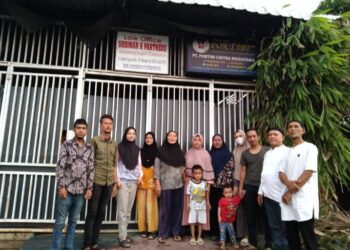 Warga Sekitar Kantor SKH Portibi DNP Dukung Penuh Bobby Nasution Maju Calon Gubernur Sumut